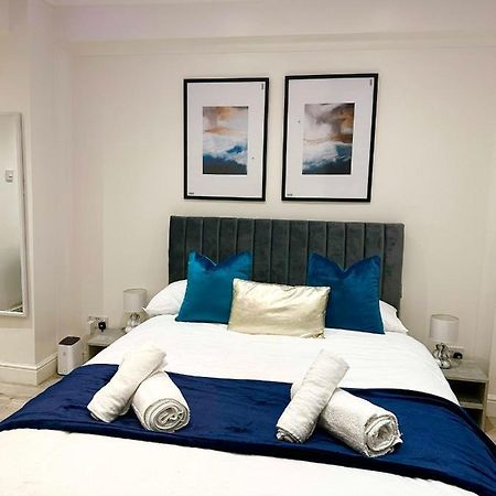 London Charm - Stylish Studio In Kensington Buitenkant foto